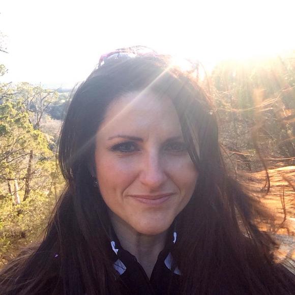 Meet your Posher, Lanee - Picture 1 of 1